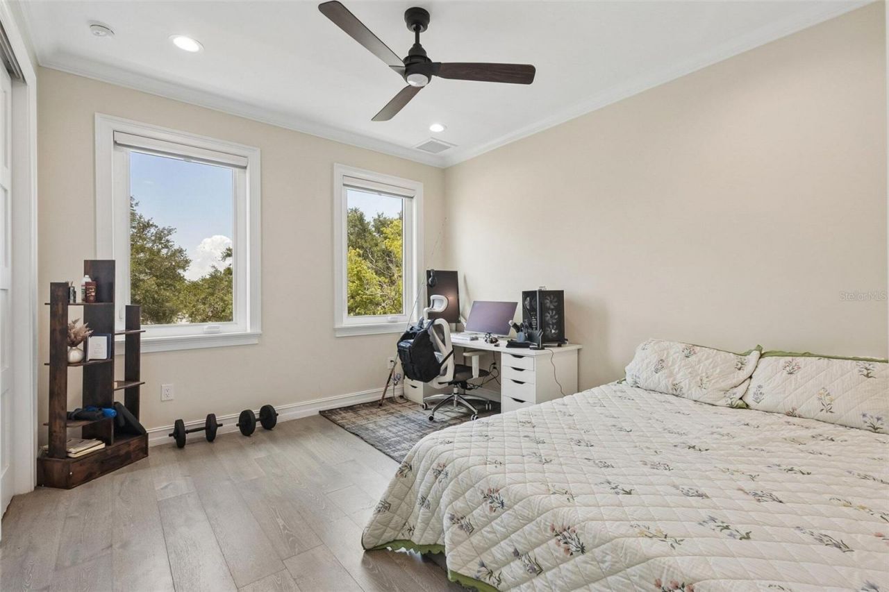 501 40th Avenue Ne, Saint Petersburg, FL 33703 Photo