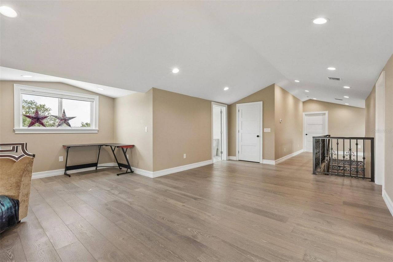 501 40th Avenue Ne, Saint Petersburg, FL 33703 Photo