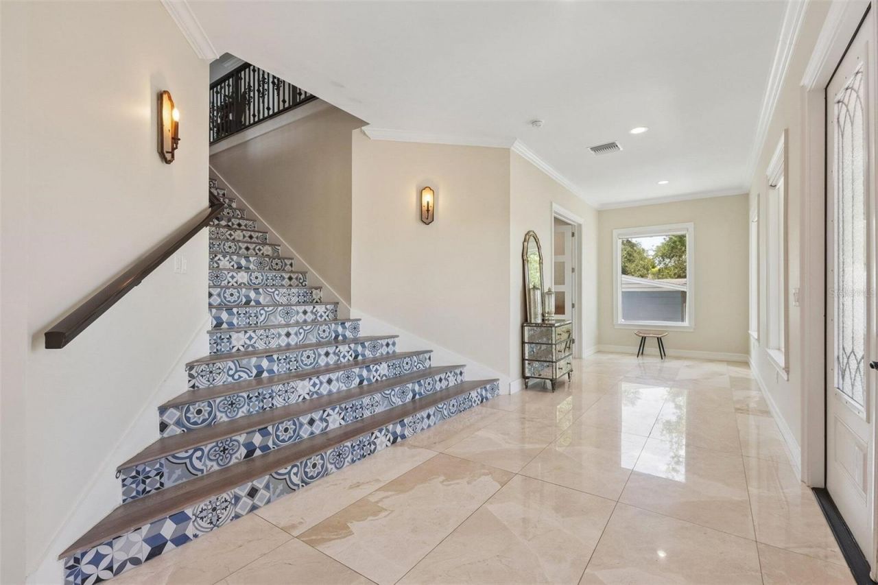 501 40th Avenue Ne, Saint Petersburg, FL 33703 Photo