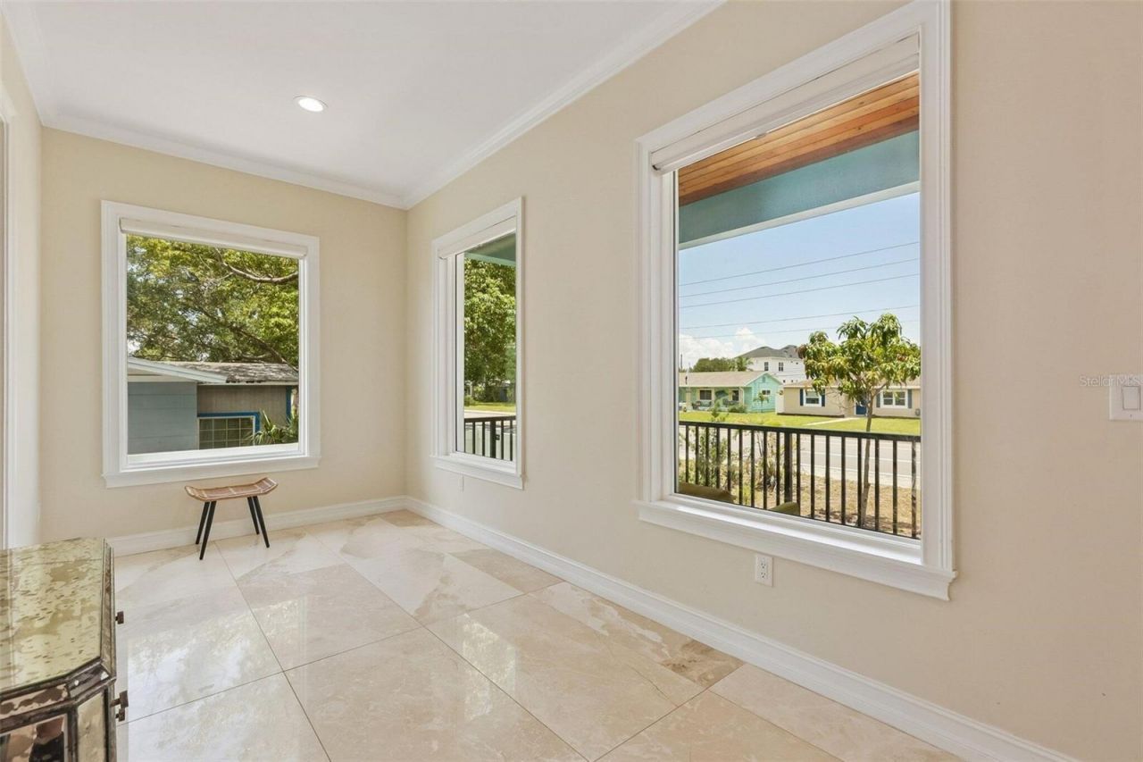 501 40th Avenue Ne, Saint Petersburg, FL 33703 Photo