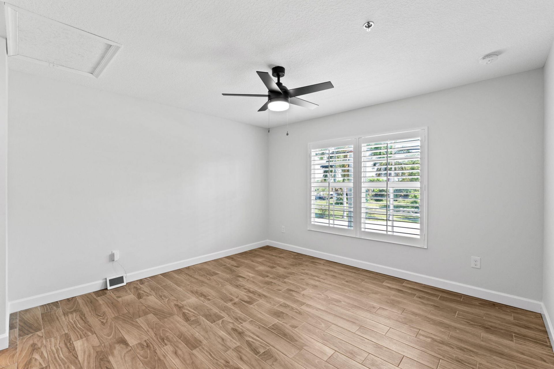 56 W 12th Street, Unit D, Riviera Beach, FL 33404 Photo
