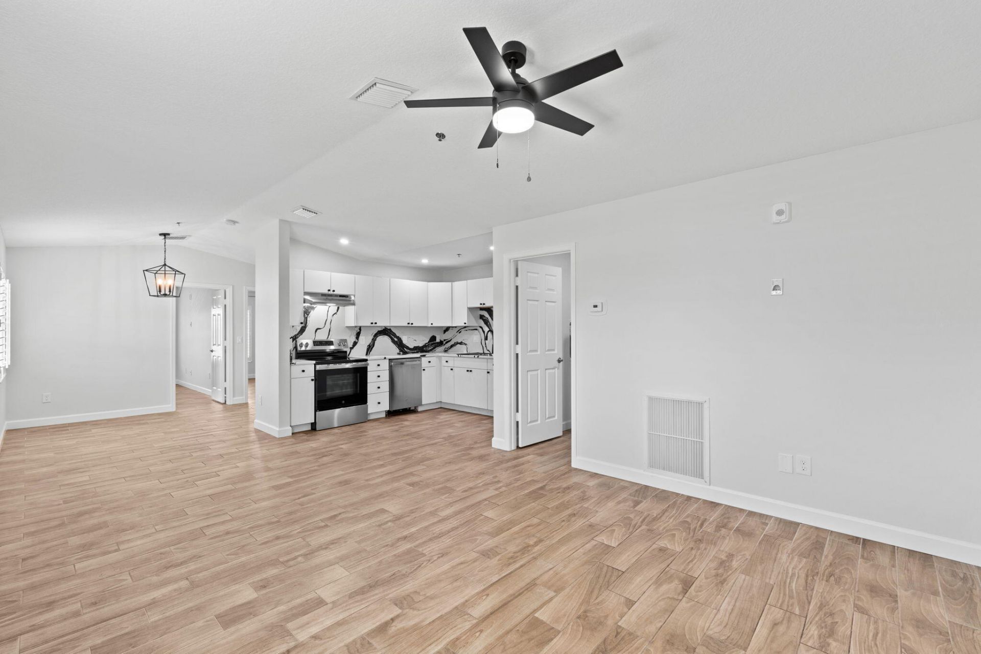 56 W 12th Street, Unit D, Riviera Beach, FL 33404 Photo