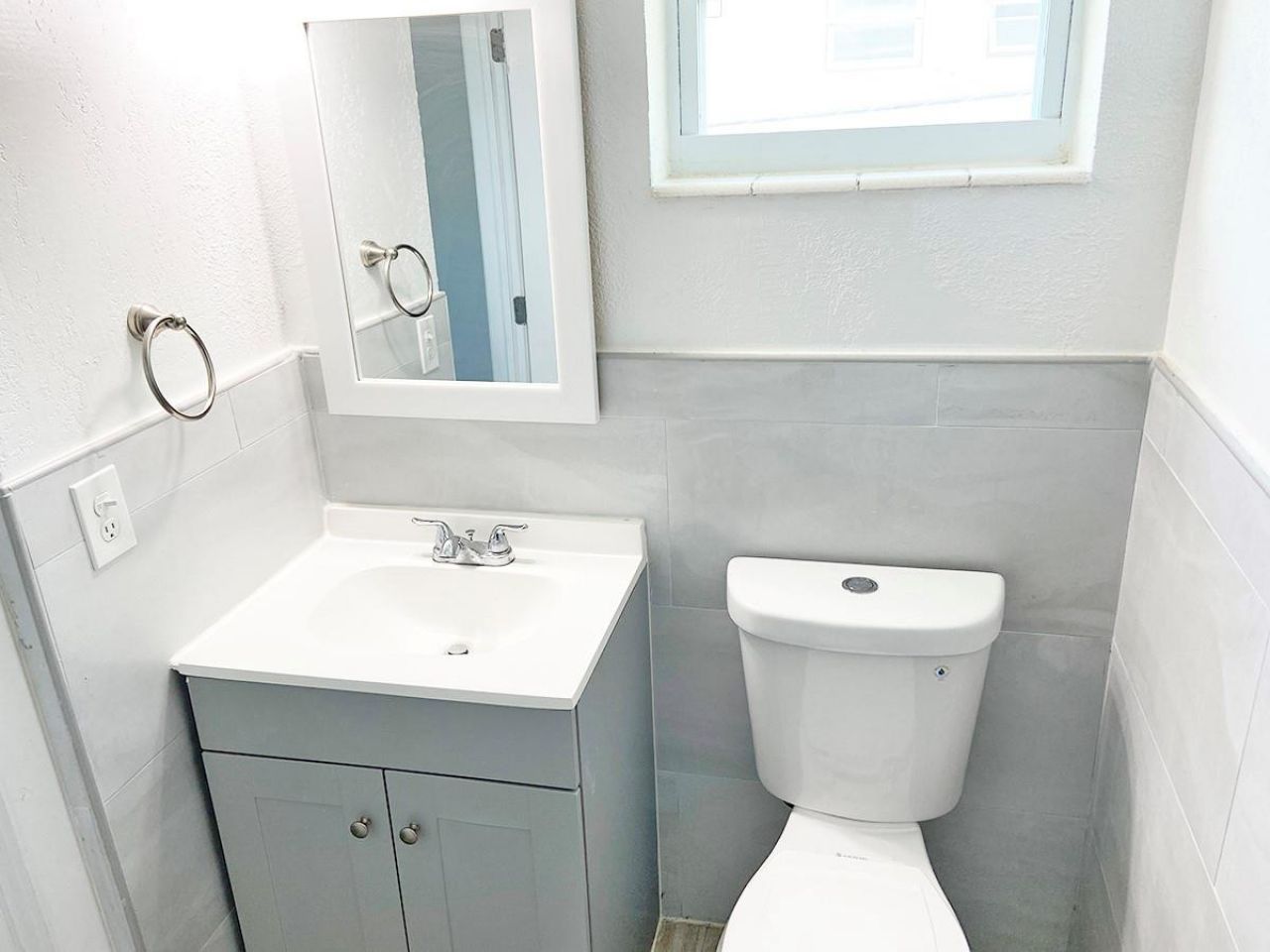 240 SW 8th Street, Unit 10, Pompano Beach, FL 33060 Photo