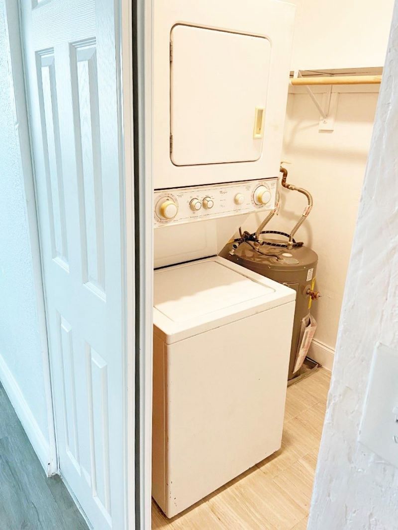 240 SW 8th Street, Unit 10, Pompano Beach, FL 33060 Photo