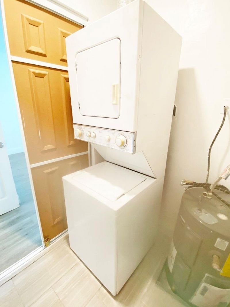 240 SW 8th Street, Unit 10, Pompano Beach, FL 33060 Photo