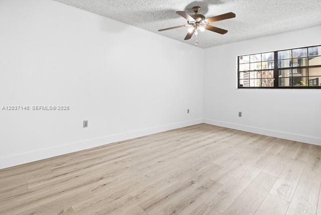 907 NE 199th St, Unit 106, Miami, FL 33179 Photo