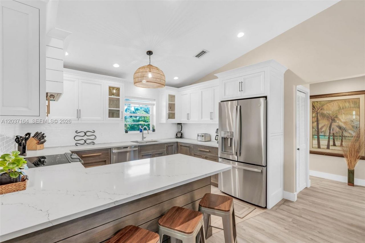 181 12th St , Key Colony, FL 33051 Photo