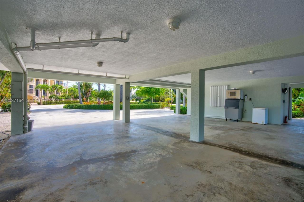 181 12th St , Key Colony, FL 33051 Photo