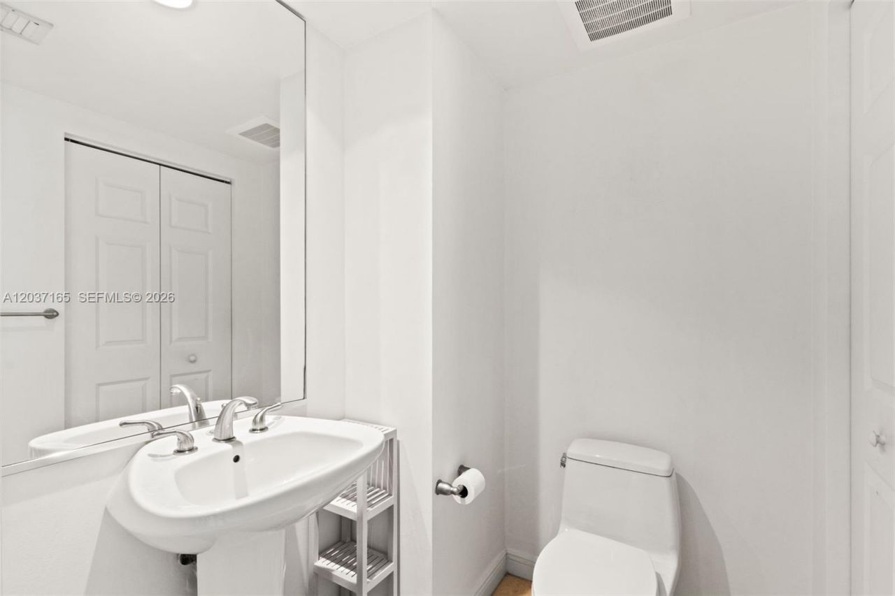 1755 E Hallandale Beach Blvd , Unit 501E, Hallandale Beach, FL 33009 Photo