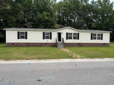 5927 Berkley Drive , Grifton, NC 28530