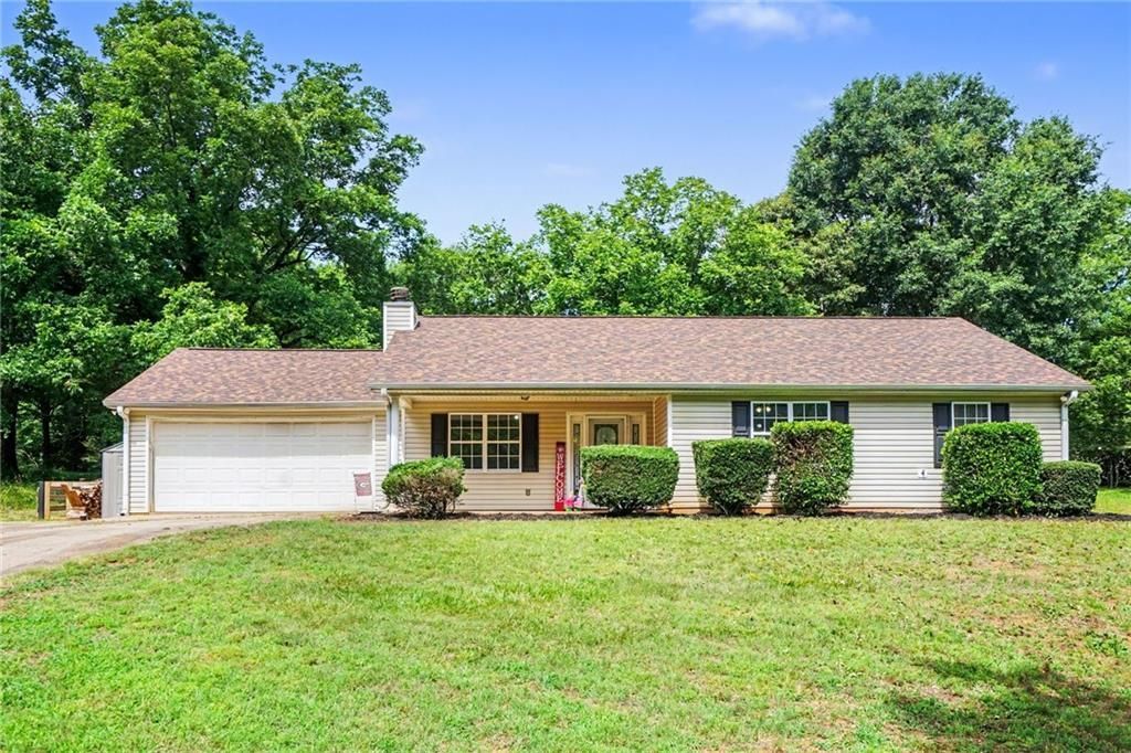 266 Freeman Drive, Maysville, GA 30558 Main Photo
