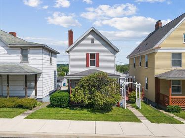 212 S 4th Street , Youngwood, PA 15697