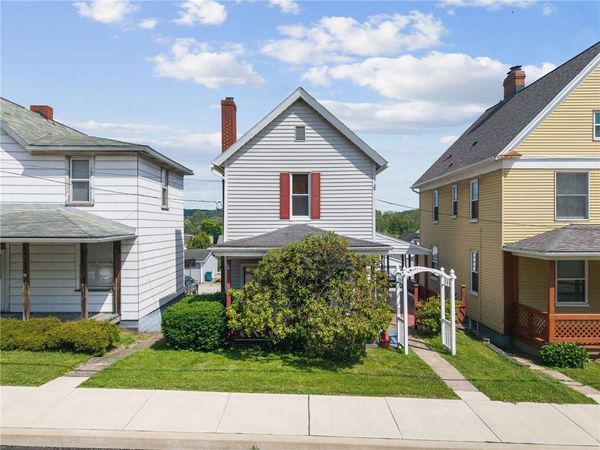 212 S 4th Street, Youngwood, PA 15697