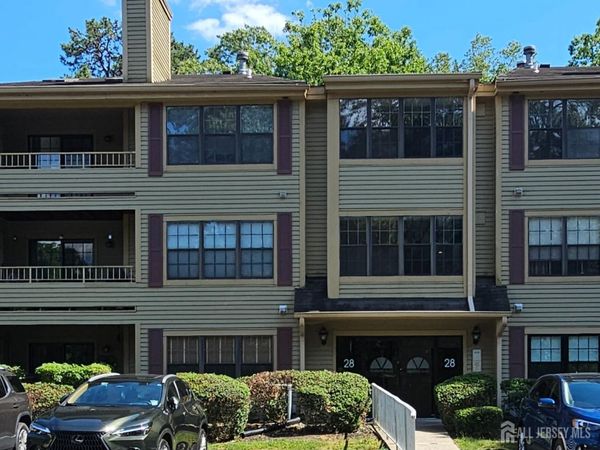 2809 Ridgefield Court , Helmetta, NJ 08828