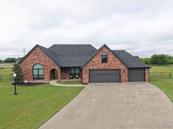 5804 E 147th Street North, Collinsville, OK 74021