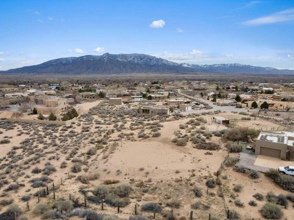 111 kjersti, Corrales, NM 87048