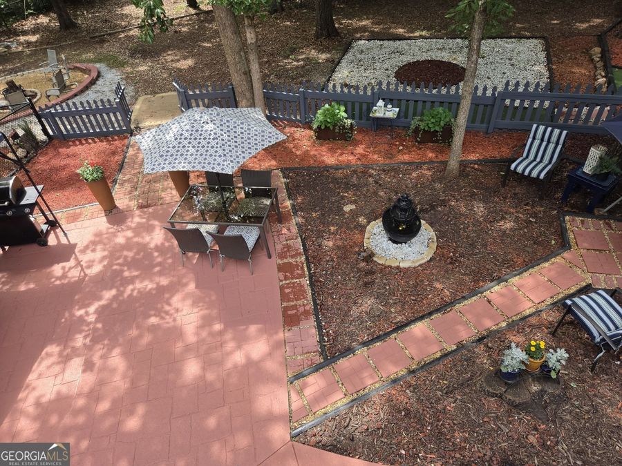 Property Image 100
