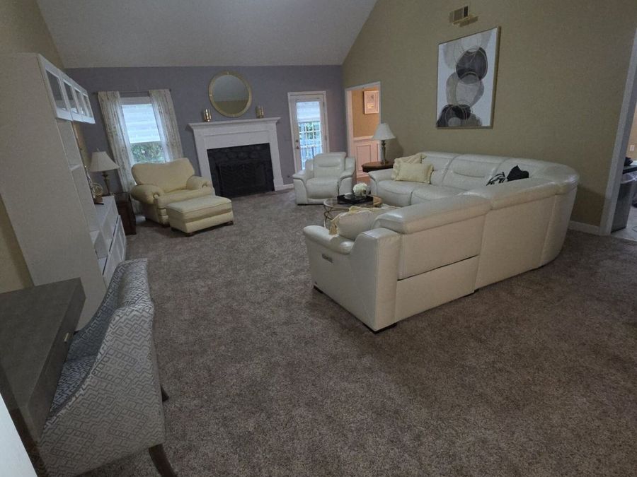 Property Image 100