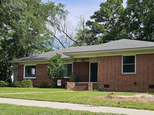 401 E Church Street, Morrilton, AR 72110