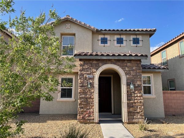 8620 Rowland Bluff Avenue , Las Vegas, NV 89178