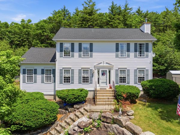 80 Rosegate Farm Drive, Manchester, NH 03109