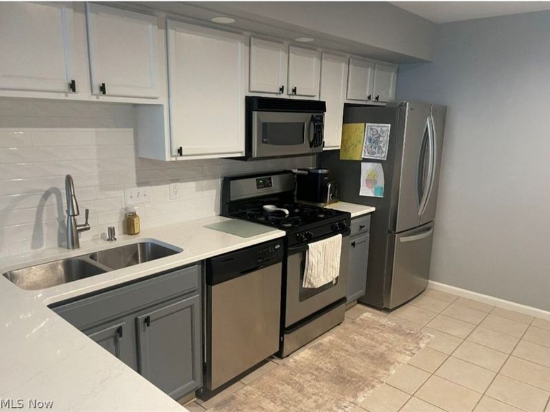 695 E Western Reserve Road, Unit 1704, Youngstown, OH 44514 Photo 13