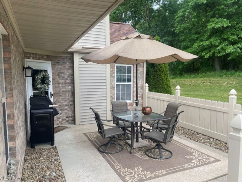 695 E Western Reserve Road, Unit 1704, Youngstown, OH 44514 Photo 3