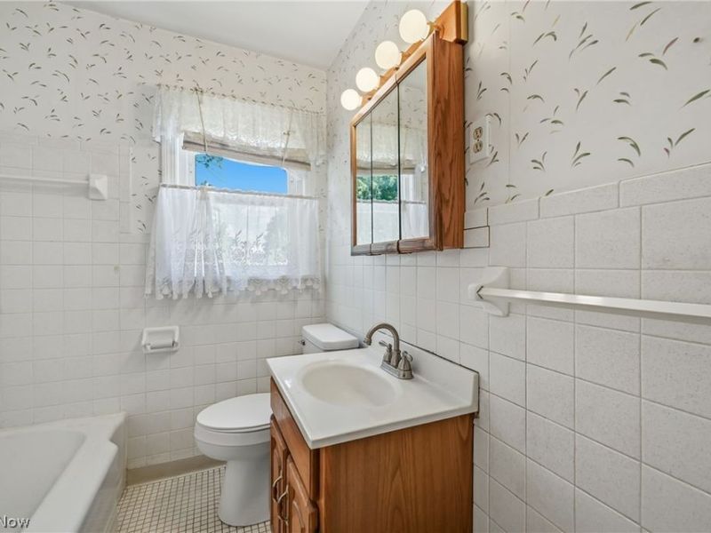 47 Renee Drive , Struthers, OH 44471 Photo 18