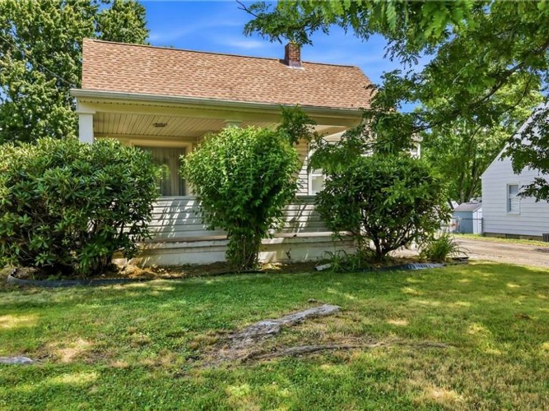47 Renee Drive , Struthers, OH 44471 Photo 3