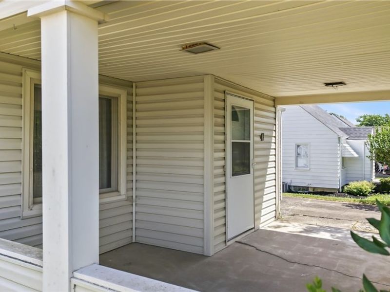 47 Renee Drive , Struthers, OH 44471 Photo 4