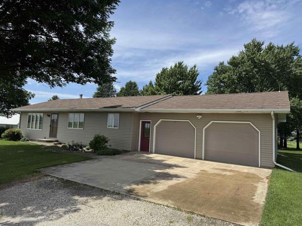 272 Wren Avenue, Ackley, IA 50601