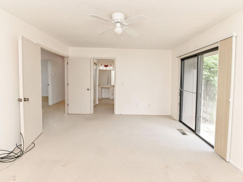 8022 Timbertree, Unit 5-2, West Chester, OH 45069 Photo 24