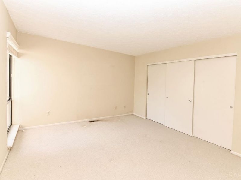 8022 Timbertree, Unit 5-2, West Chester, OH 45069 Photo 32