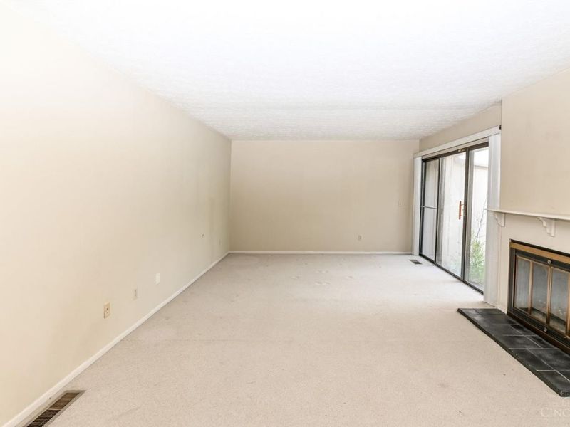 8022 Timbertree, Unit 5-2, West Chester, OH 45069 Photo 6