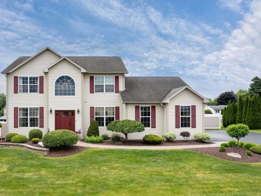 5056 Constitution Lane, Liverpool, NY 13088