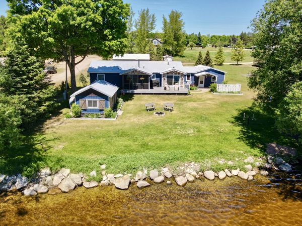 17415 Walker ST, Curtis, MI 49820