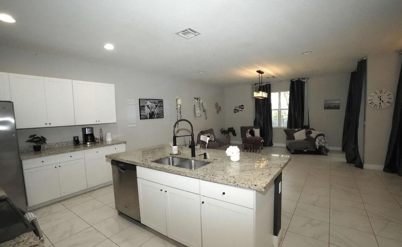 1271 NW Leonardo Circle, Port Saint Lucie, FL 34986 Photo