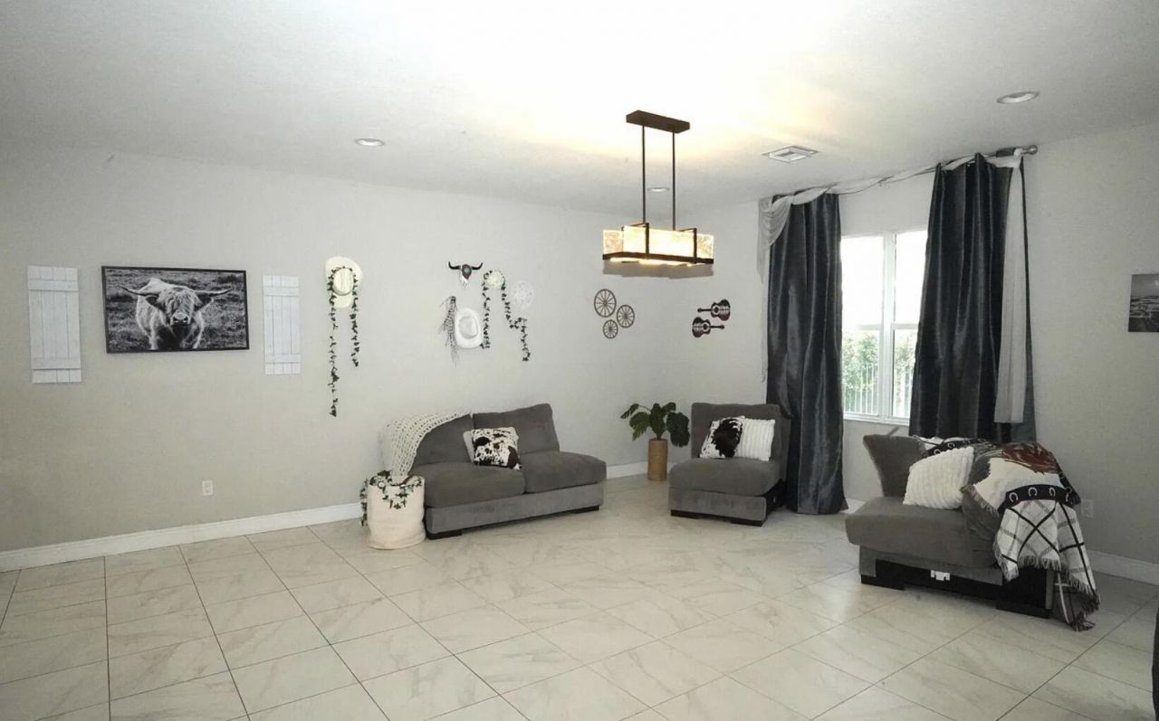 1271 NW Leonardo Circle, Port Saint Lucie, FL 34986 Photo