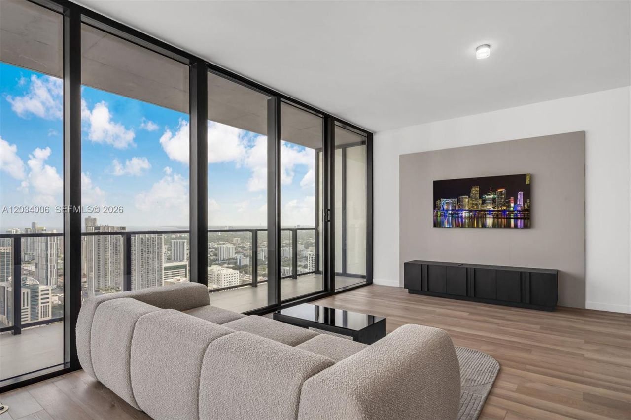 20 NE 11th St , Unit 5102, Miami, FL 33132 Photo