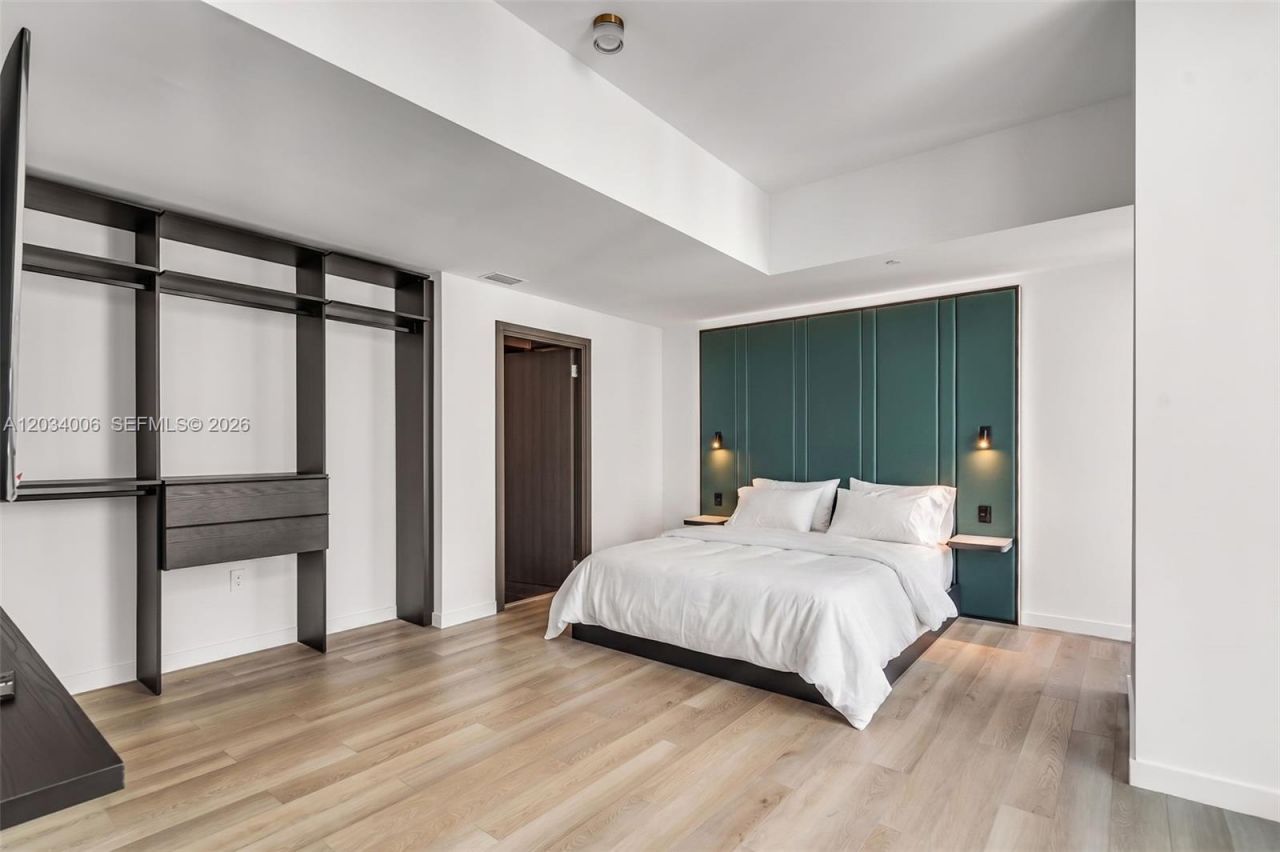 20 NE 11th St , Unit 5102, Miami, FL 33132 Photo