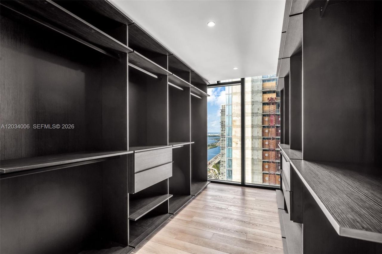 20 NE 11th St , Unit 5102, Miami, FL 33132 Photo