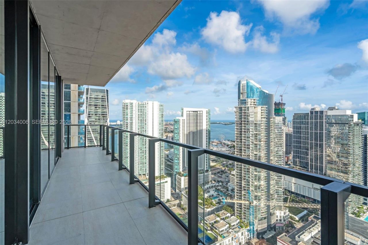 20 NE 11th St , Unit 5102, Miami, FL 33132 Photo
