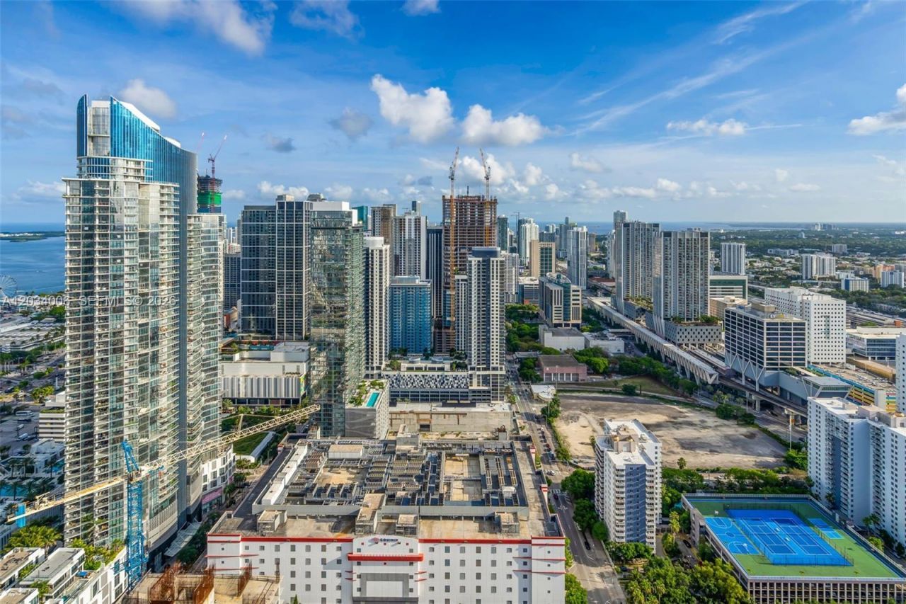 20 NE 11th St , Unit 5102, Miami, FL 33132 Photo