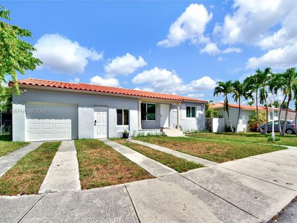 2195 SW 25th Ter , Miami, FL 33133