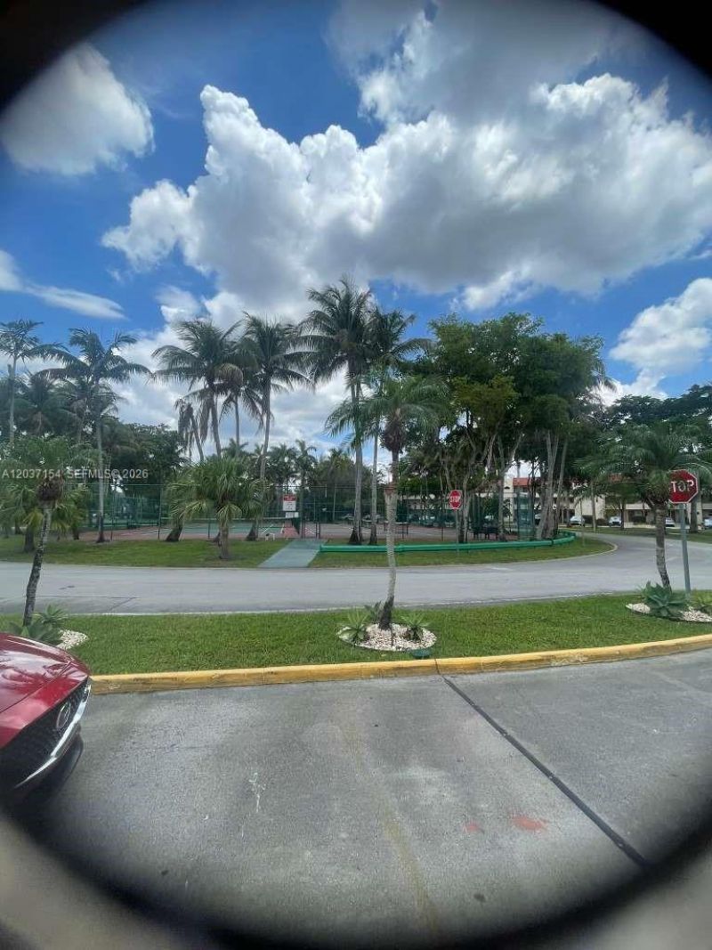 8081 N Sunrise Lakes Dr, Unit 306, Sunrise, FL 33322 Photo