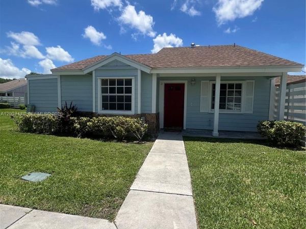 13742 SW 147th Cir Ln , Unit 2-27, Miami, FL 33186
