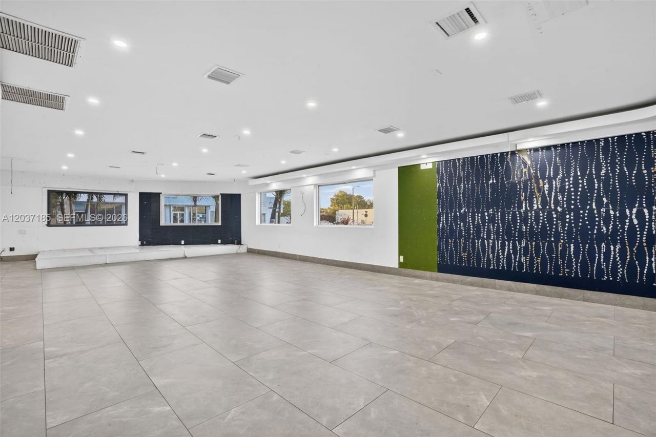 45 NW 22nd Ave , Miami, FL 33125 Photo