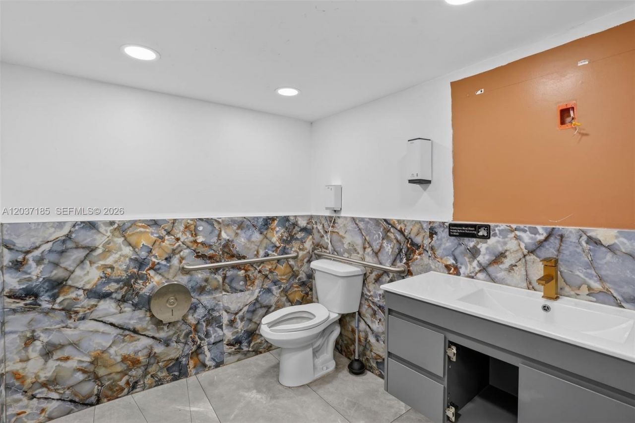 45 NW 22nd Ave , Miami, FL 33125 Photo