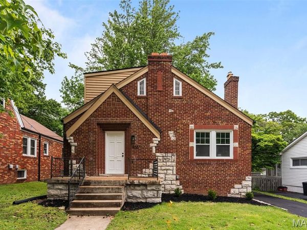 9007 Lawn Avenue , St Louis, MO 63144