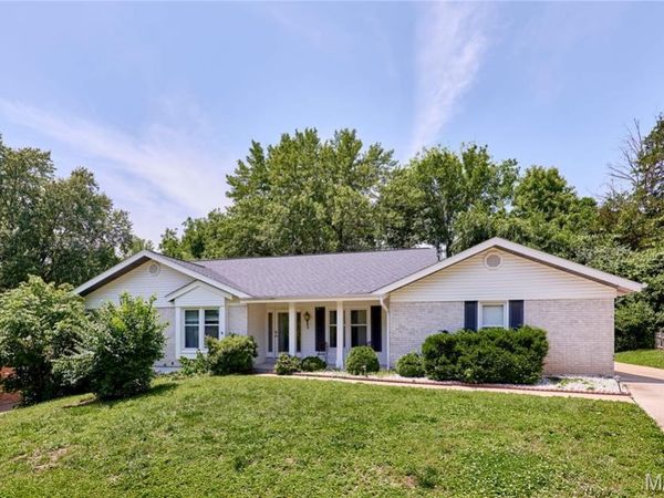 14338 Millbriar Circle , Chesterfield, MO 63017